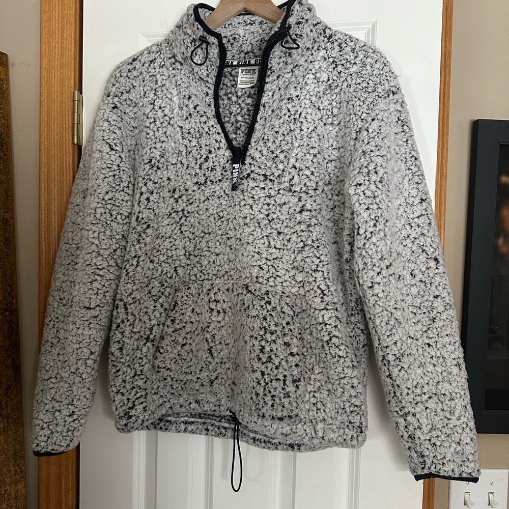 Victoria's Secret Pink Black and White Sherpa